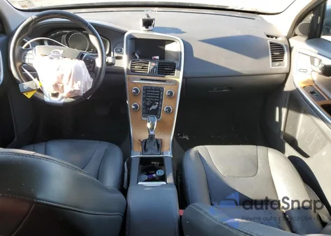 2017 Volvo Xc60 T5 Inscription z USA, uszkodzony, nr VIN YV440MDU8H2199303